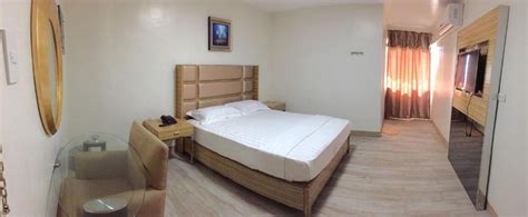 hotel near olfu valenzuela|Rooms available at MEACO ROYAL HOTEL.